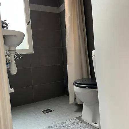 Independant 13 * פריז